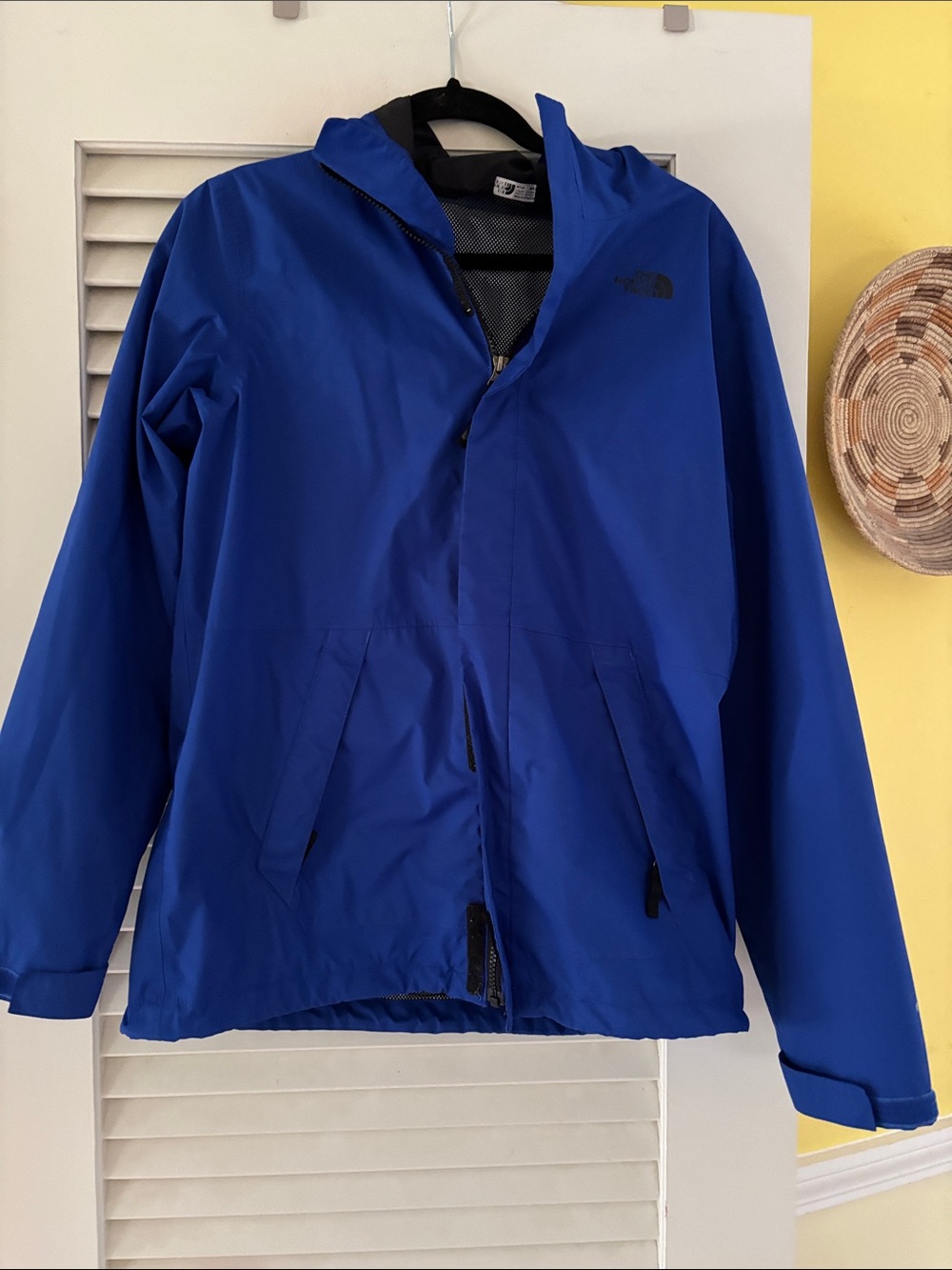 The North Face boys Royal Blue Waterproof Hooded Rain Jacket- XL